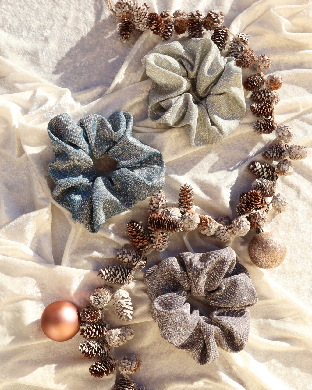 Frozen Twinkle - 3 Scrunchies