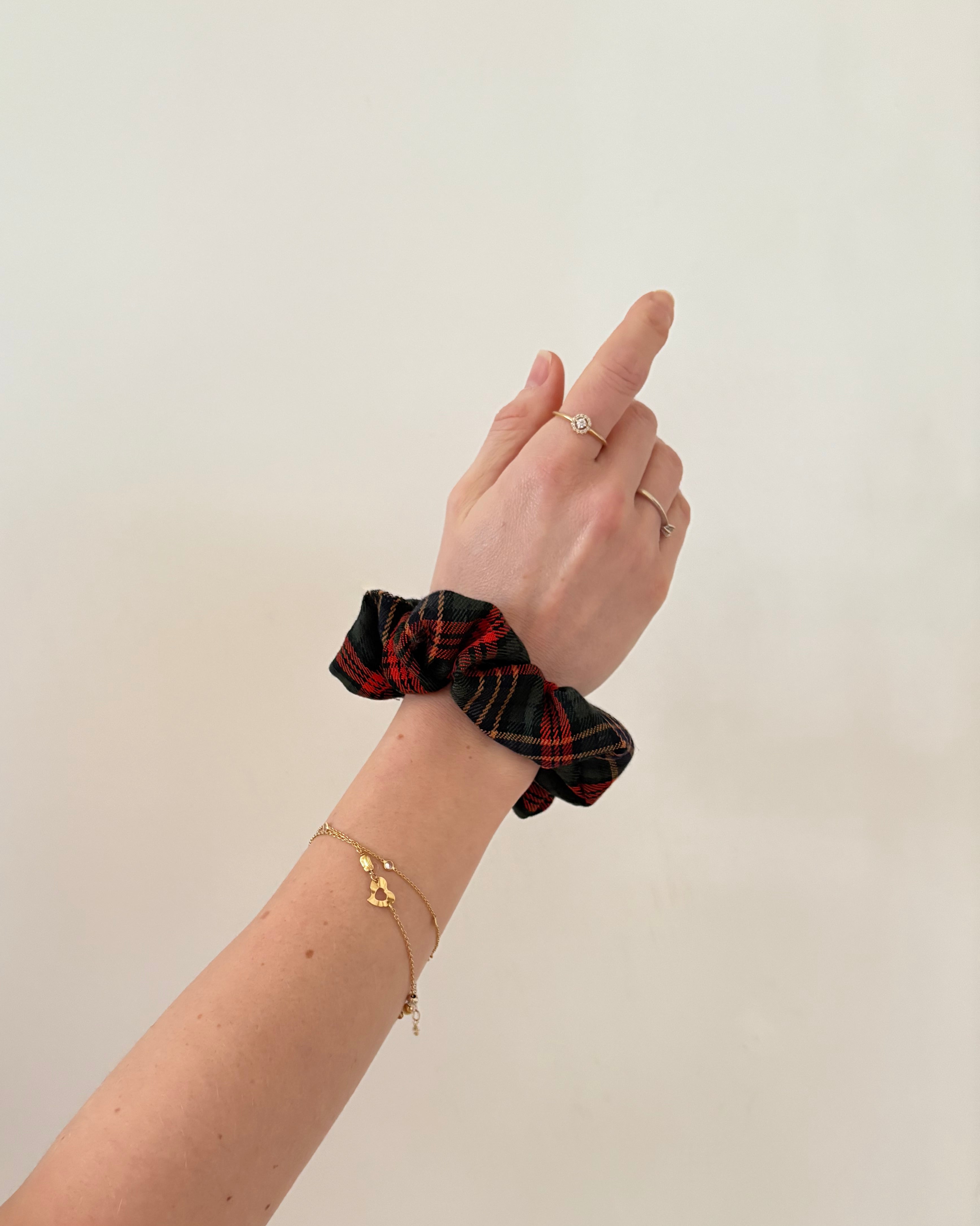 Christmas Heart - 3 Scrunchies